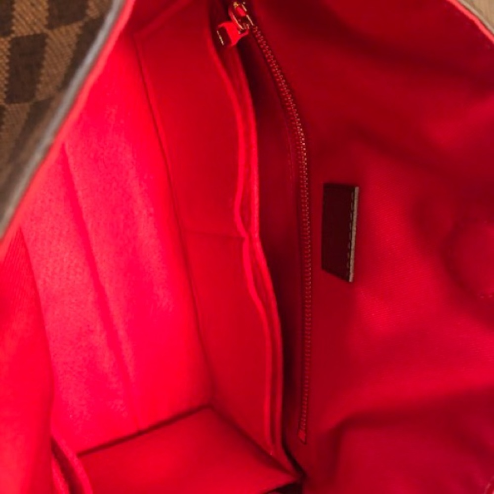 LIKE NEW - Louis Vuitton Graceful Pam - Picture 15 of 16